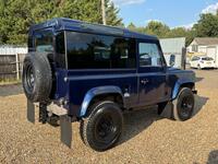 LAND ROVER DEFENDER 90