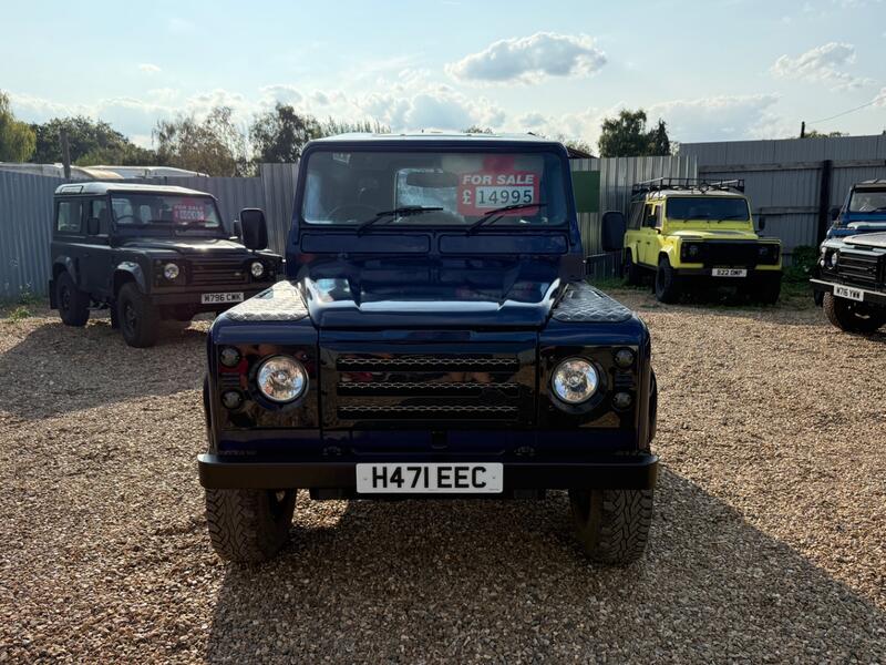 LAND ROVER DEFENDER 90