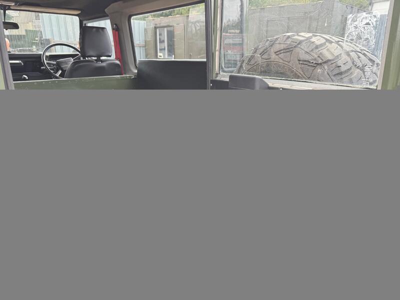 LAND ROVER DEFENDER 90