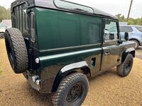 LAND ROVER DEFENDER 90