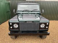 LAND ROVER DEFENDER 90