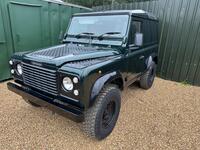 LAND ROVER DEFENDER 90