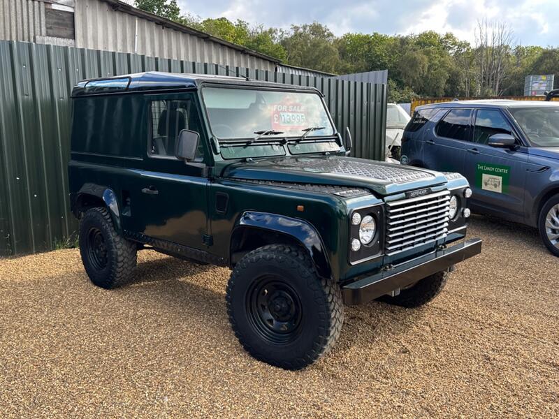 LAND ROVER DEFENDER 90