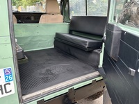 LAND ROVER DEFENDER 90